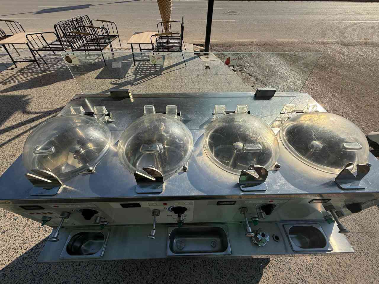 للبيع مكينه  إنتاجيه بيع مباشر أربع أحواض ماركة فروجومات إيطالي للتواصل خاص 
ملاحضه / استعمال جداً قليل
***********
