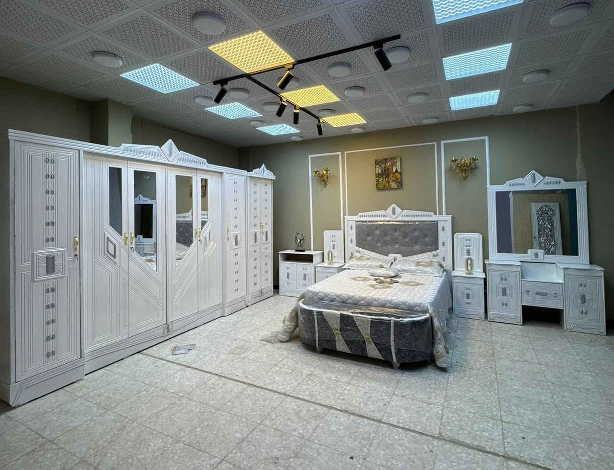 السعر // مليون فقط 😍

🔅تفاصيل الغرفة المرمري  ....

 خارج ٤ملم ام دي اف 🔺
وداخل صاج ٣ملم 
صبغ حراري  درجة اولى 

عدد القطع  ٧ قطع 😍
🔺1 //جرباية  قياس  ١٦٠ × ٢٠٠ 
🔺//ميز جانبي ايسر قياس ٥٠
🔺2// وميز  جانبي  قياس ٥٠
🔺3// زاوية ارتفاع مترين عرض ٨٠
🔺4// وميز بلازمه  
🔺5//وميز مراية ارتفاع مترين عرض ١٢٠
🔺6// وكنتور ٦ باب  ارتفاع مترين و١٥ طول ٣ متر و١٥

القطعه الثامنة حسب الطلب شازلون
سعرها ٥٠ الف ❤️

(توصيل مجاني مركز بغداد )
التوصيل يشمل الشد مجاني 🔥
(اطراف ٥٠)
باقي المحافضات حسب البعد
شازلون سعرها ٥٠ الف
شازلون مخزن ٧٥ الف


**إذا كنت صاحب هذا الإعلان وتريد حذفه لأي سبب، رجاءا أرسل رسالة إلى الدعم الفني**