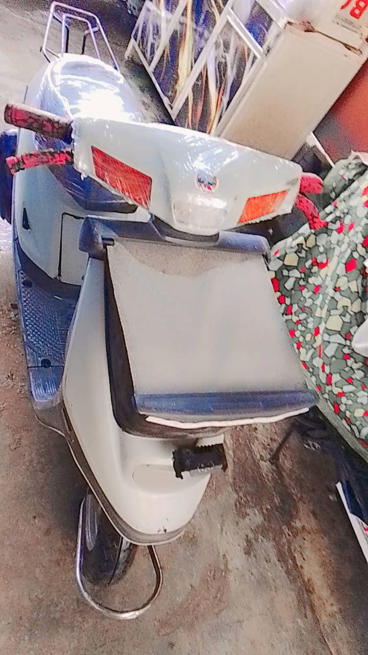 ياماها 60 كله على البلاد كفر بلادي محرك ما ملعوب بيه كابريتا بلادي سلف كهربائي كله شغال سعر 225 بها مجال ***********
