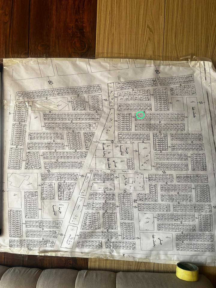 ٢٠٠ متر في التاجيه
ب اسمي مفروزه 

رقمها ٨٨٨٤ 

***********

#تاجية #تاجيه #شارع #التريلات #صرف #طابو
