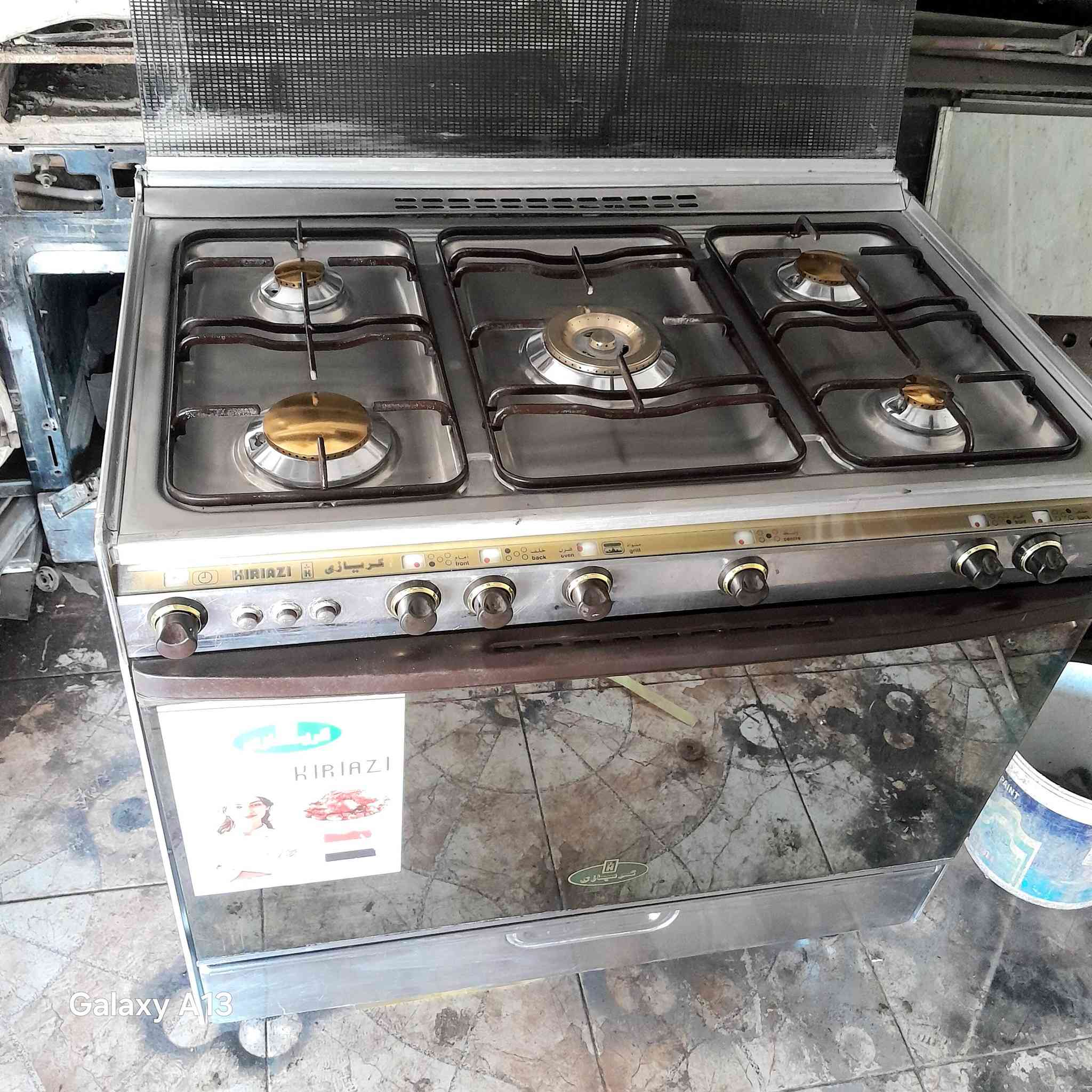 يالله طباخ كريازي استيل باب اول كوله شغال وعلى الفحص اذا عندك طباخ قديم اراوسك مع الفرق العنوان حي النداء شارع المكاتب وتساب مازنجر موجود ***********
