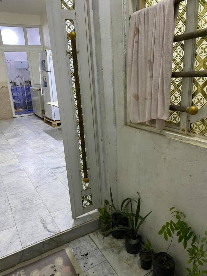 يا الله بيت للبيع المساحه 68 متر النجف الاشرف حي ميسان شارع عين 10 ركن موقع حلو غرفه صاله واستقبال ومطبخ ارضيه مرمر سيراميك الجدار اساس صب السقف كونكريت ناقص تشاريف ولبخ الواجهه الاستفسار مراجعه مكتب بركات اهل البيت***********
