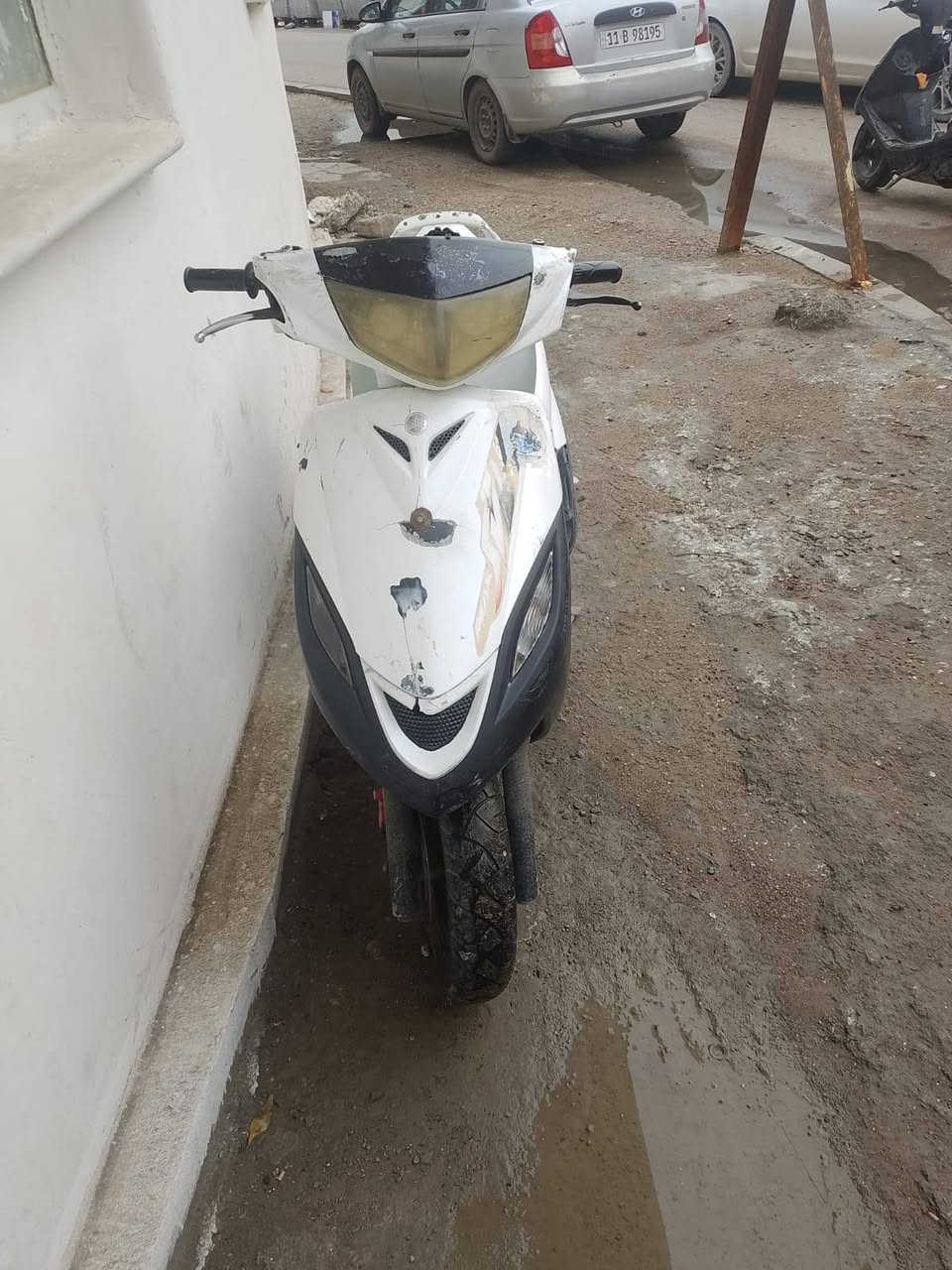 سلام عليكم عندي دراجه للبيع جاهزه هندر وسلف حلوه الدراجه 250 وبيها مجال قليل مكاني  ممتواجد على النت الشراي يتصل ***********
