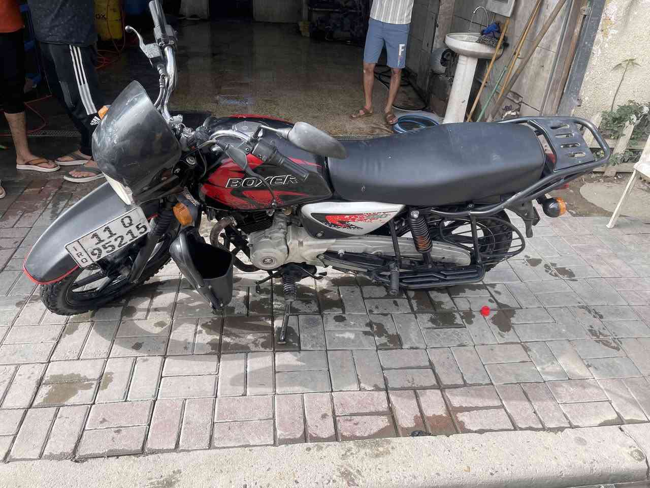 السلام عليكم بوكسر موديل 2022 رقم بغداد باسمي تحويل ثاني يوم محرك مفتوح دراجه خير من الله السعر 1900 وبيها مجال حك الجيه عنوان البياع ***********
