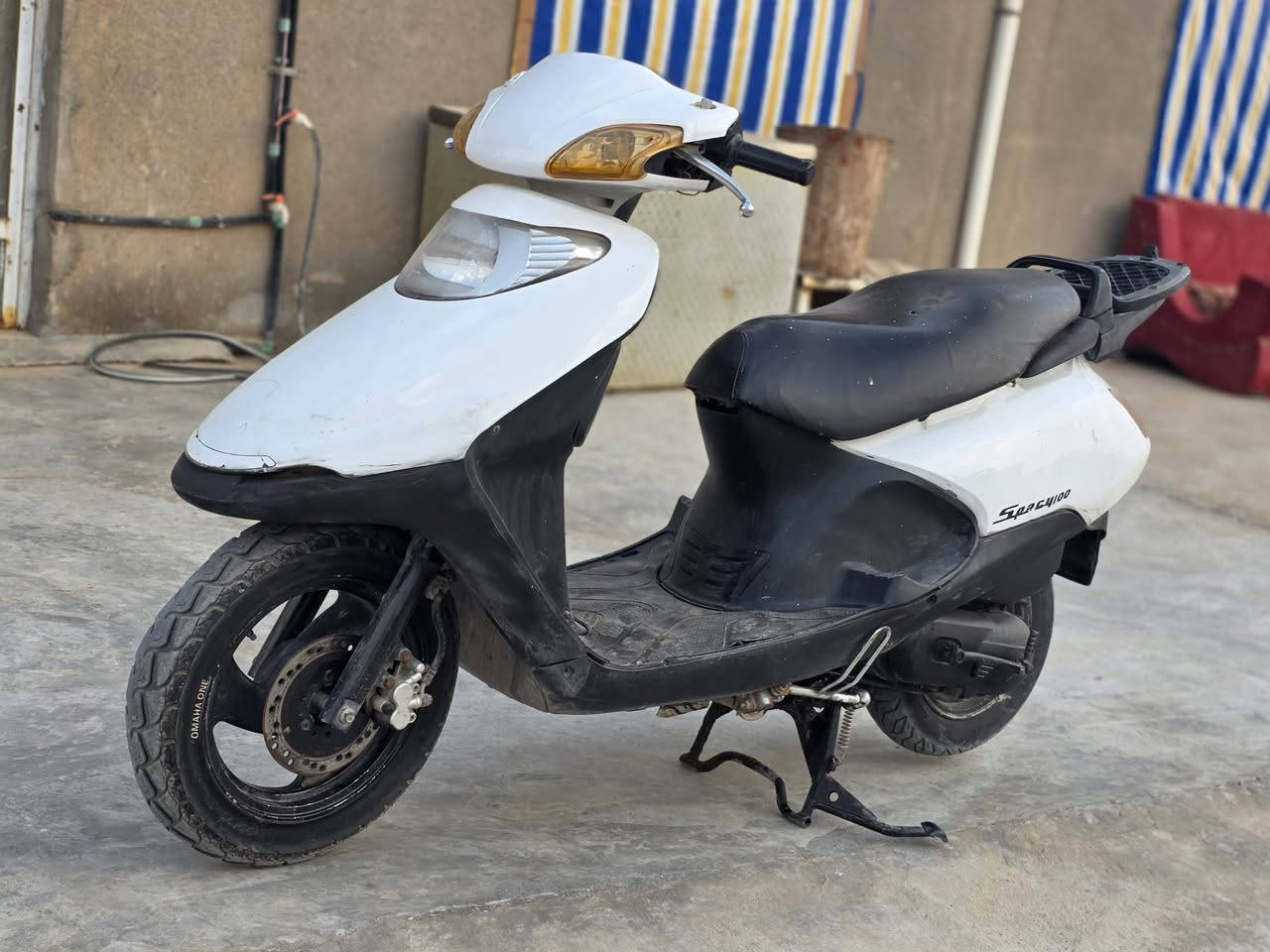 سبيسي ياباني ما مفتوحه ابد مكفوله
لا تبخير لا تنقيص ولا مجفته ابد مكينه خرسه ما تنسمع
السعر ٦٠٠ وبيها مجال 
***********
كوت الحكيم
