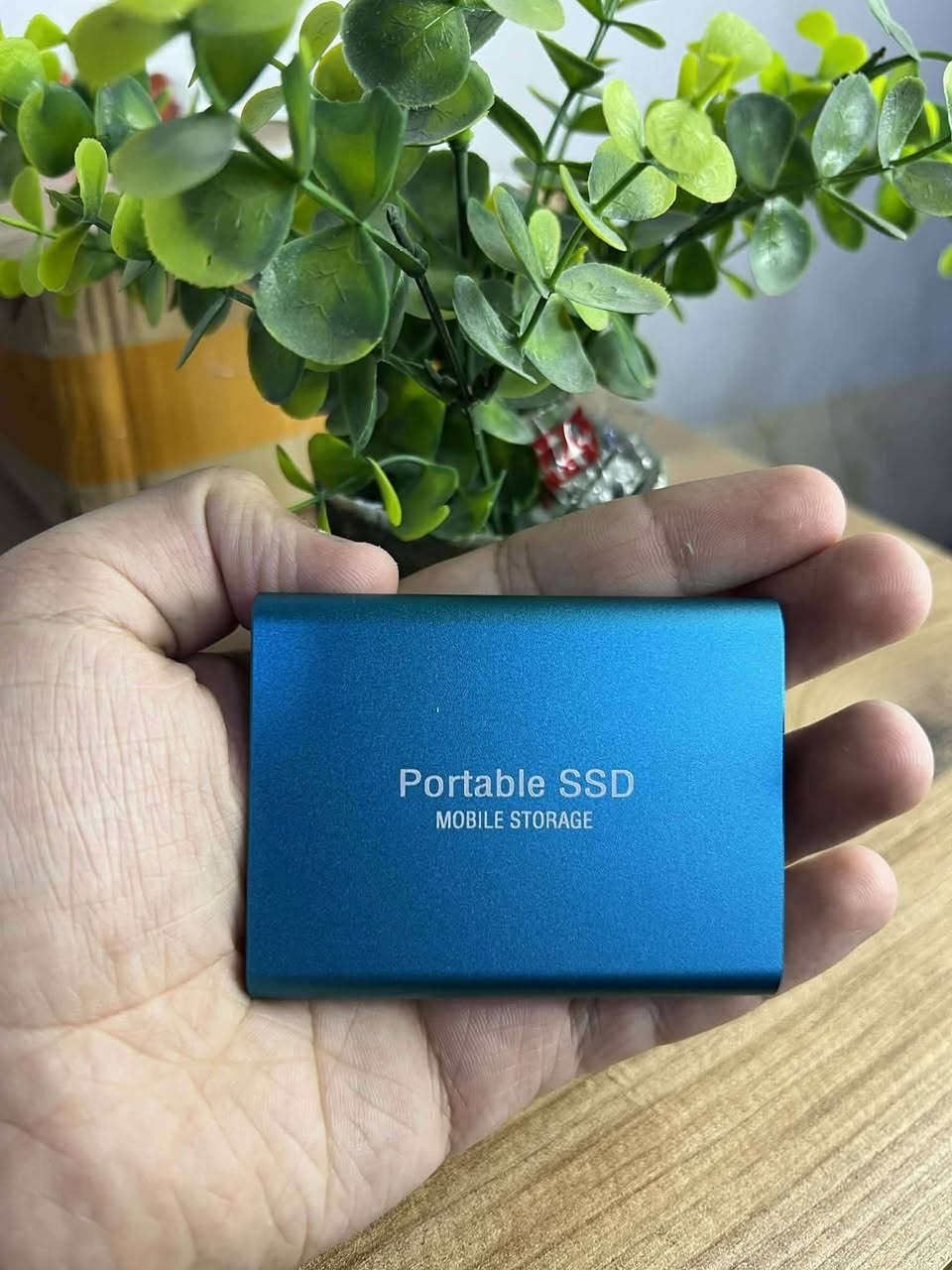 السلام عليكم شباب هاردات SSDM.21TB عدد 3كلهن اصلايات وع الفحص ثنين جدد بالكارتون بس مفحوص وواحد مستخدم شهر تفريبا وعند SSDخارجي 30TBهم جديد لوك  ابيعهن شلع وشرط الشغل اعلة سعر ابيع قيم بما يرضي الله لتكسر بحلال العالم اسف ع الاطالة هذه رقمي ***********
