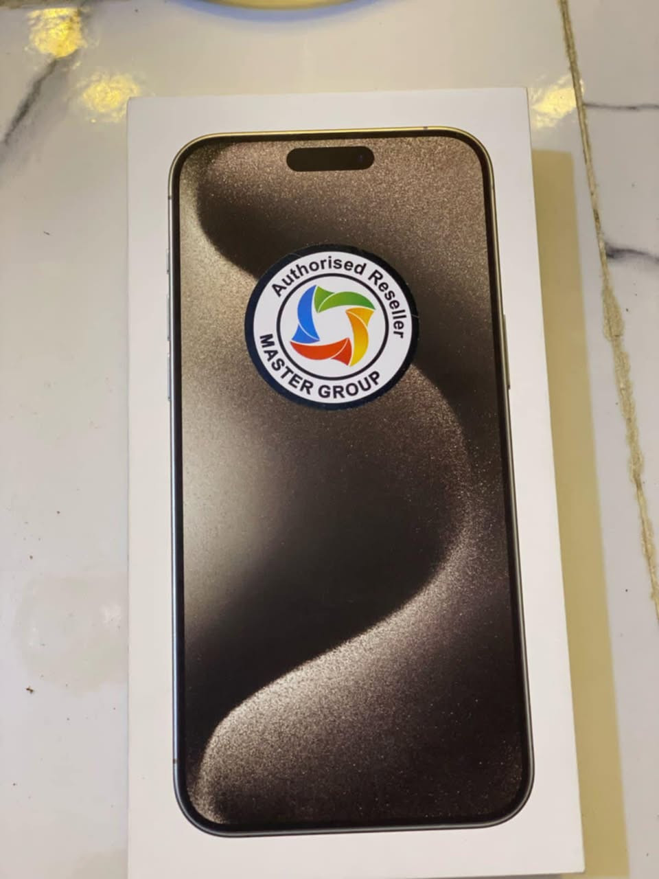 أيفون 15 برو ماكس للبيع نضافة 100‎%‎
بطاريه 86 ملحقاته وياه مال الشركه

 السعر خاص وبخدمتك اني 

مكاني ذي قار الشطرة 

أو تتصل عليه ***********
