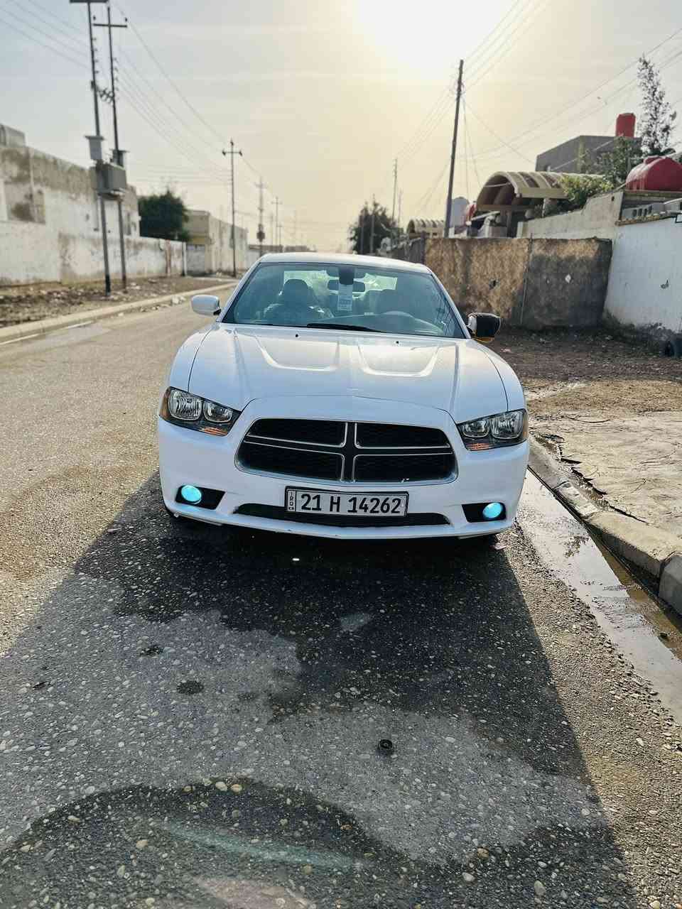 سلام عليكم جارجر 2012كافاله عده لباب سايق بفتح بدون تبديل شاشه جبيره كير ماوس مكان سياره ميسان سعر 170وبيه مجال قليل رقم الهاتف ***********
