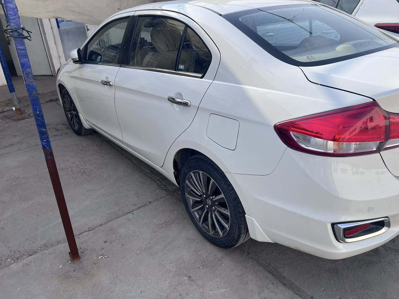 السلام عليكم سياز موديل23 ماشيه13الف رقم بغداد دولي استلام الشركة العامة مقترض وكفيل بنفس البيت باقيلها سنة ونص تصير حرة تحويل لاول مرة بأسم المشتري بيها فقط طخة زغيرة بالجاملغ عكس السايق معدلة على بارد
السيارة نظيفة بمعنى الكلمة وتبديل الدهن كلة من الشركة بالكراده
السعر المطلوب 130قابل للتفاوض


**إذا كنت صاحب هذا الإعلان وتريد حذفه لأي سبب، رجاءا أرسل رسالة إلى الدعم الفني**