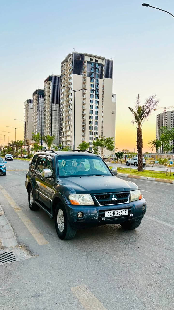 السلام عليكم 
باجيرو 2007 حبتور
كفالة عامة 
بدون صبغ وتبديل وبارد
تبريد 3 قطع 
مري كهرباء 
گير مكينة كفالة
دوشمة جديدة
تخم تاير جديد 
صدر جديد
السعر 75 وبيها مجال 
للبيع او المراوس حسب القناعة 
مكانها بغداد حي الجهاد 
للاستفسار :
***********
