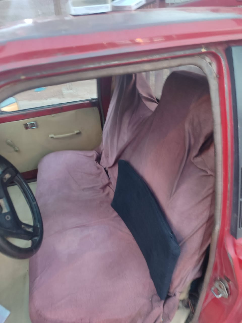 السلام عليكم تويوتا 85 رقم بغداد مكينه جديده كير 4نمر كهربائيات شغاله دوشمه جديده سياره جاهزة اشتغل بيهة محافظات السعر 35 رقم ***********
