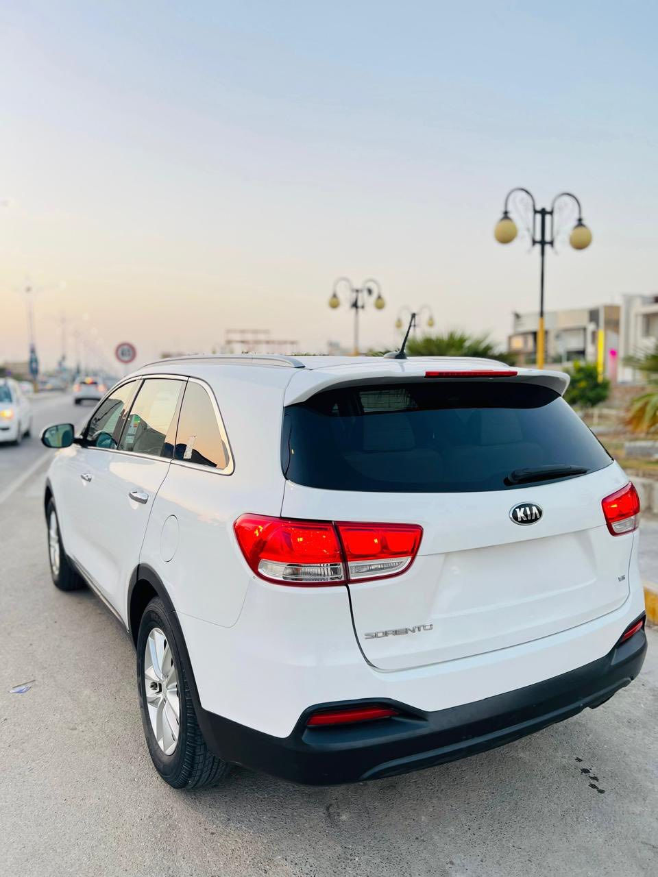 السلام عليكم
للبيع سورنتو 2018 شكل 2020
حره رقم ذي قار باسمي مداور ثاني يوم حادثه ثلاث قطع تبديل وبيه صبغ قطعتين 
ماشيه 70الف
محرك 6 سلندر 3500  تبريد ثلج حداديه مال زيرو سياره خير من الله نص فول شاشه اندرويد سبعه راكب دواخل لونين 
المكان الناصريه مركز 
السعر 177وبيه مجال
للاستفسار
 ***********
