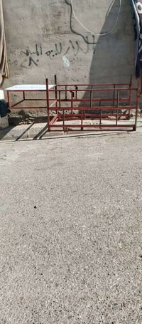 محجل • عدد ٢ • بلرمادي