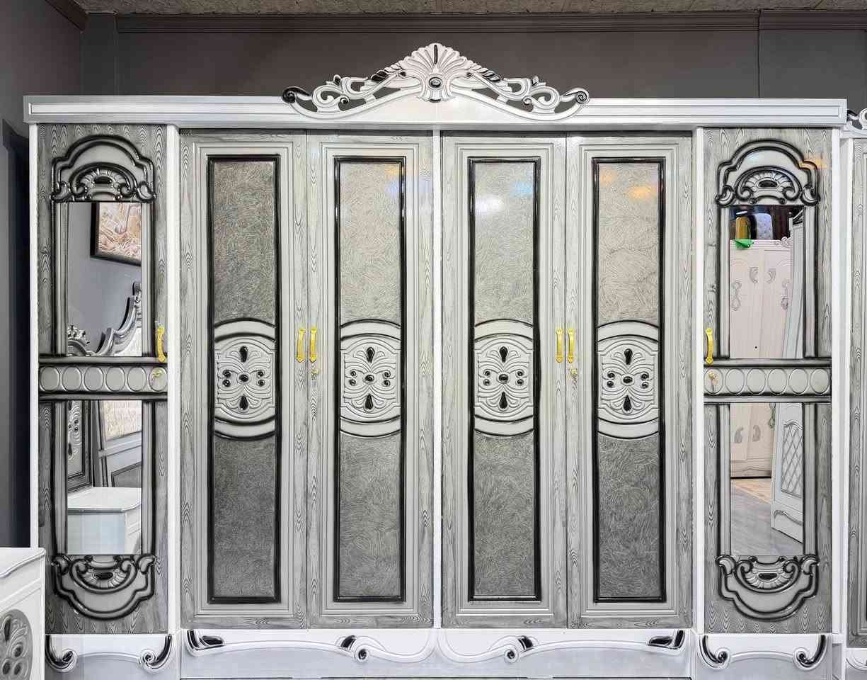 متوفر الان موديلات جديدة  
غرفه نوم نجارة عراقية  موجود توصيل و شد لكافة المحافظات للحجز والاستفسار مراسلتنا على الخاص او على رقم الواتساب / ***********
