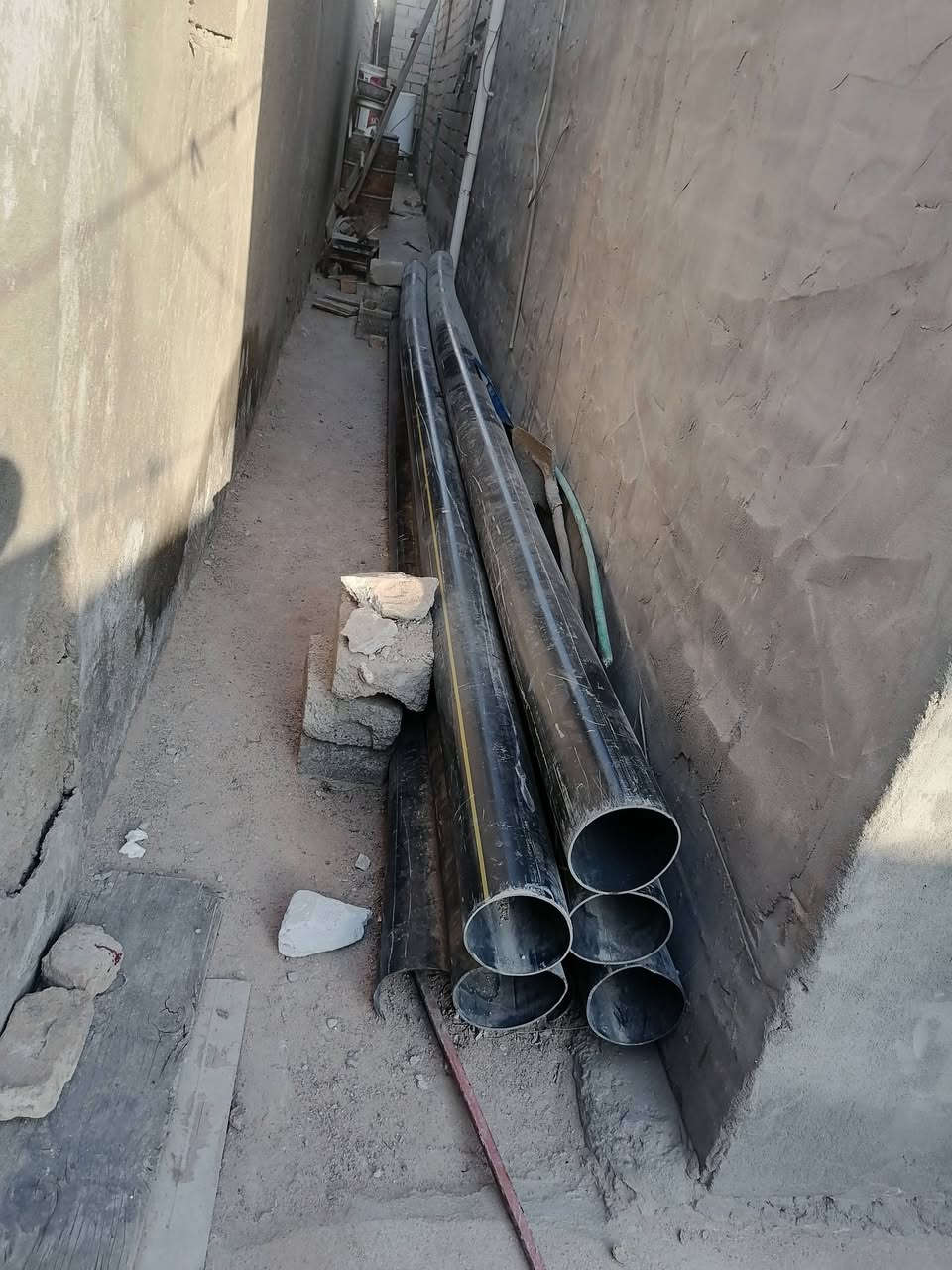 بوريات ابو 6 متر للبيع ابو 4 التواصل على هاث الرقم ***********
