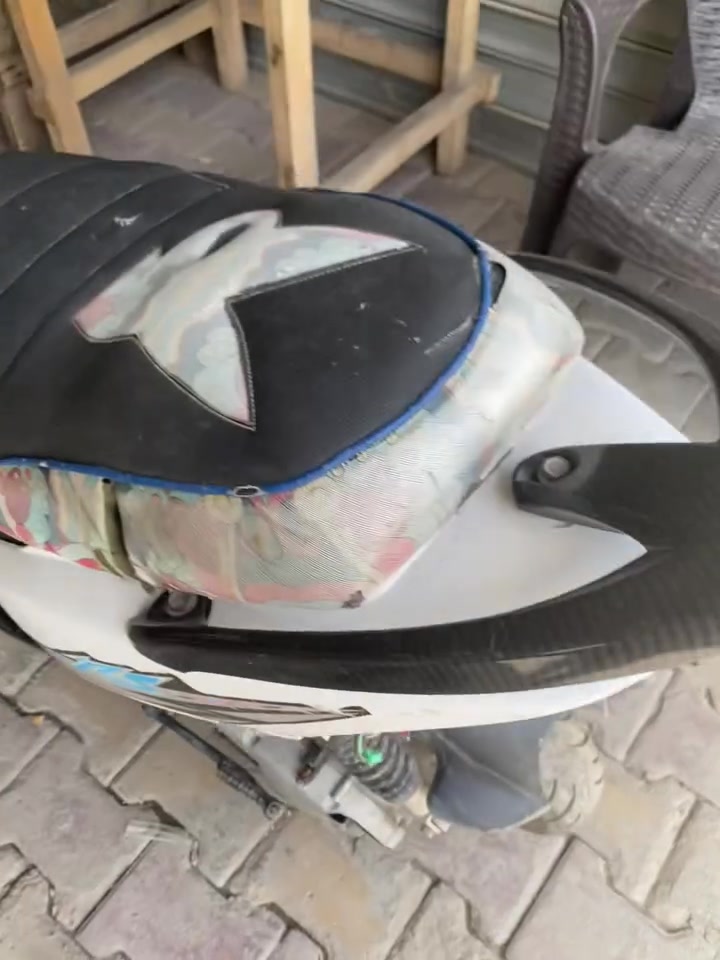 سلام عليكم ماكس عدله للبيع تشتغل سلف وهندر دخان خفيف بيها للبيع ويها الغراض الي بل صورة احتياط السعر325شغل وطلع تفاصيل خاص او واتساب مكاني بغدغد الحسينيه***********
