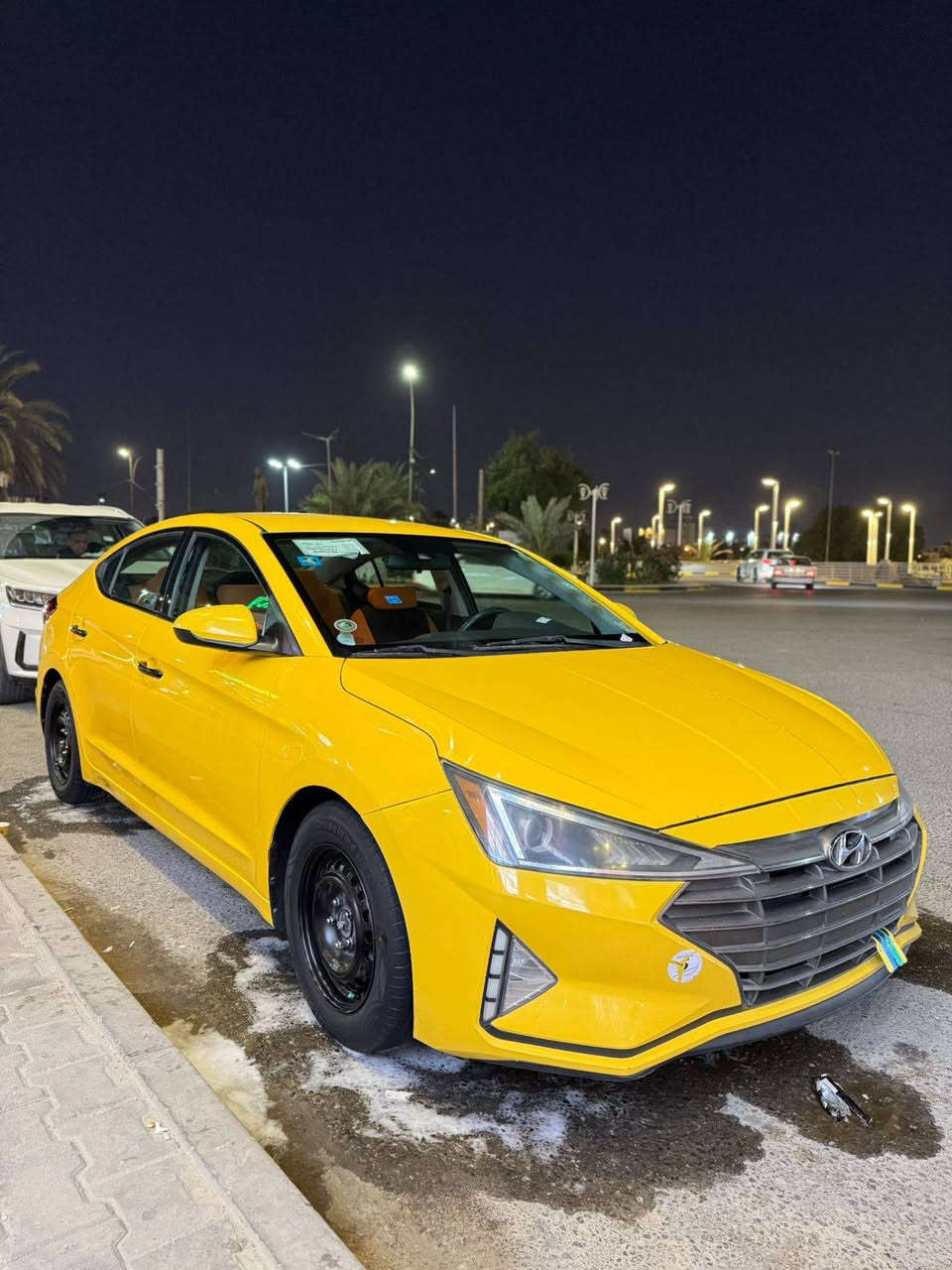 سلام عليكم متاح هونداي النترا مديل 2020رقم بصره سياره كالفه عامه بيها نسبه مياء امطار شرط لفحص برغي ممفتوح بيها بسمي مصفره هيئه وغرامات سياره جاهزه للخير تبريد ثلج نص فول مكاني بصره سعر 142وبيها مجال بسيط ***********
