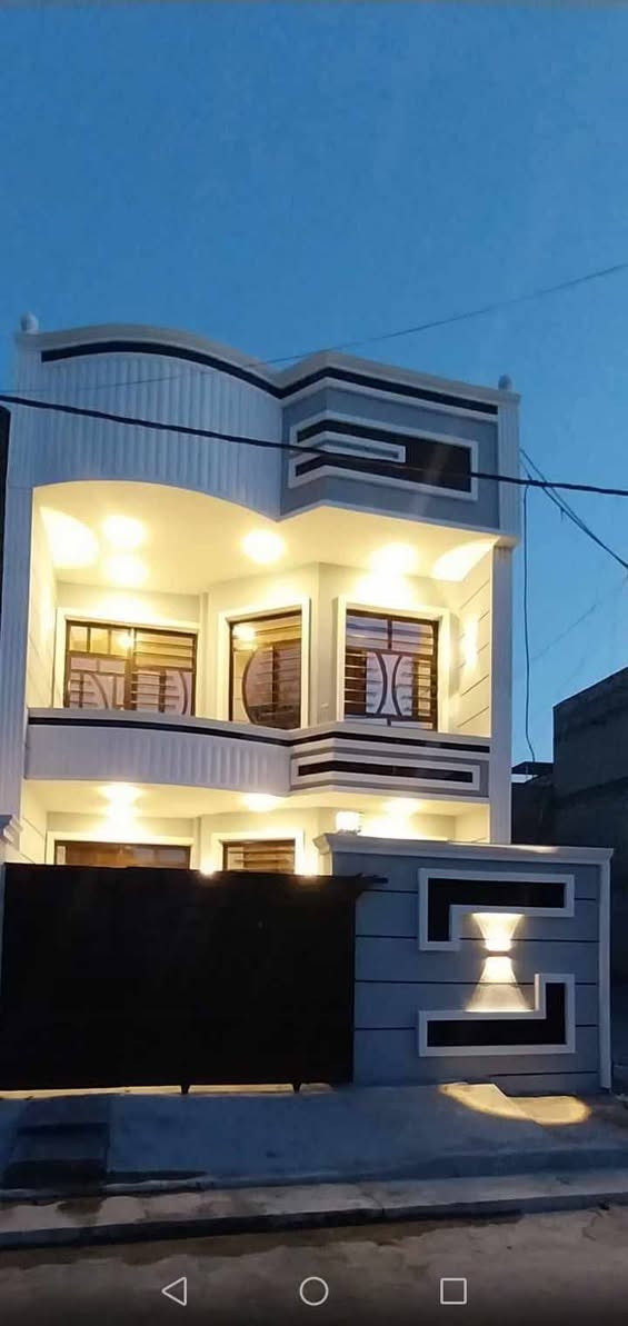 بيت للبيع  طابو صرف في كفائات السيديه الال مساحة ١٢٥م ٦.٢٥ في ٢٠ استقبال وهول داخلي كبير ومطبخ حار وثلاث غرف نوم مع ثلاث صحيات البيت كامل بدون نقص الارضيه كرانيت والطابق الاول بورسلين.. باسمي بدون دلال والسعر ٢٤٥  وبيه مجال قليل موقع البيت ثاني فرع بعد شارع كنانه التجاري من جهة كلية السلام خلف التكيه... للاستفسار ***********
