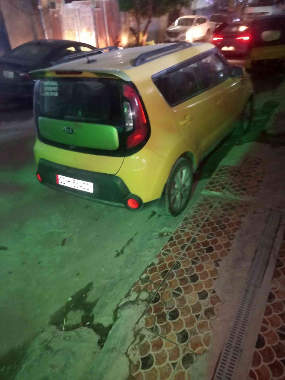 صول موديل 2105 مكينه 2000 دوش
حادث چاملك امامي وبنيد 
السعر 105 ورقه وبيها مجال للشراي
الرقم / ***********
