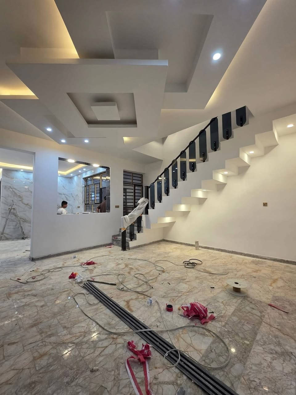 #حمورابـي_لـــوساطة_الــعقار🌹
دار للبيع مساحة 150متر 
الموقع حي الجهاد الضباط 💯
قرب الأربع شوارع قرب جامع محمد رسول الله
قريب جدا من الشارع العام.
بناء حديث 2025  ديكورات درجة أولى 🏛️
يحتوي على 4 غرف نوم 
حمامات عدد 3 

للاستفسار الاتصال *********** يوجد واتساب 📞
