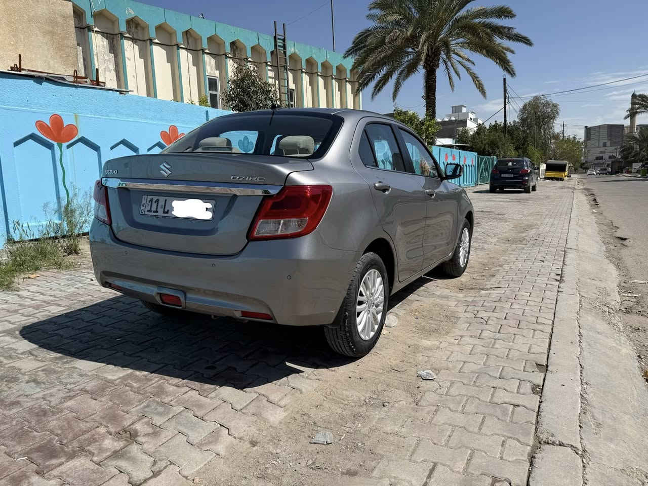 سوزوكي ديزاير GLX 2023 V4
السيارة كلين ماشية 12 الف فقط (اخت الزيرو)
 فئة GLX اعلى فئة بالمواصفات:
بصمة
مري شفط
تحكم ستيرن 
قطعتين تبريد 
4 سماعات + تويترات إضافية 
حساسات خلفية
السيارة #بأسمي ثاني يوم تحول

الملاحظات / مرفوقة بالسونار والصور ) 
السعر 100$ 
مكان السيارة بغداد العامرية 
واتساب ***********
اتصال مباشر ***********
