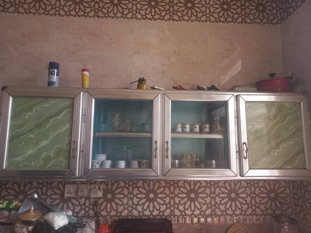 كاونتر للبيع قياس مترين
والسنك متر ونص 
مكاني بصره حي مهندسين 
الاستفسار والاتصال على الرقم 
***********
