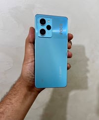 بوكو X5 برو • نظيف • شاشة اموليد ١٢٠ هيرتز