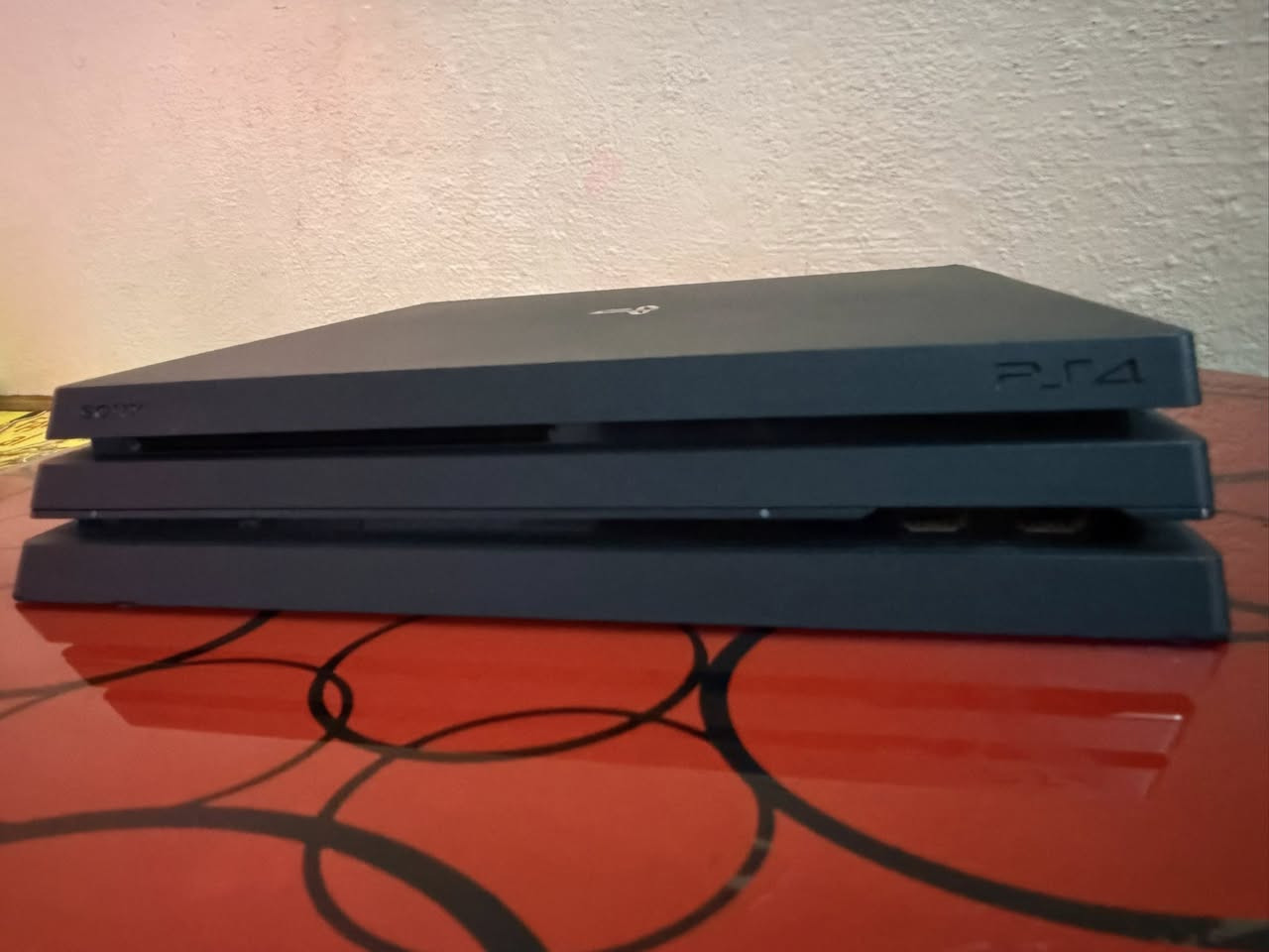 PS4 Pro للبيع نظافه 95%
نطام 13.2 قابل للتهكير 
غير داخل صيانه مع ملحقاته
السعر 320 
مكاني الديوانية


**إذا كنت صاحب هذا الإعلان وتريد حذفه لأي سبب، رجاءا أرسل رسالة إلى الدعم الفني**