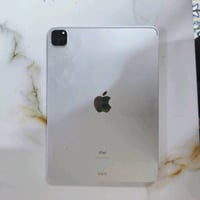 ايباد m2 ذاكره ١٢٨ جهاز نضيف بمعنى الكلمه مجرد مبدل كلاسه بدون فتح ١٢٠...