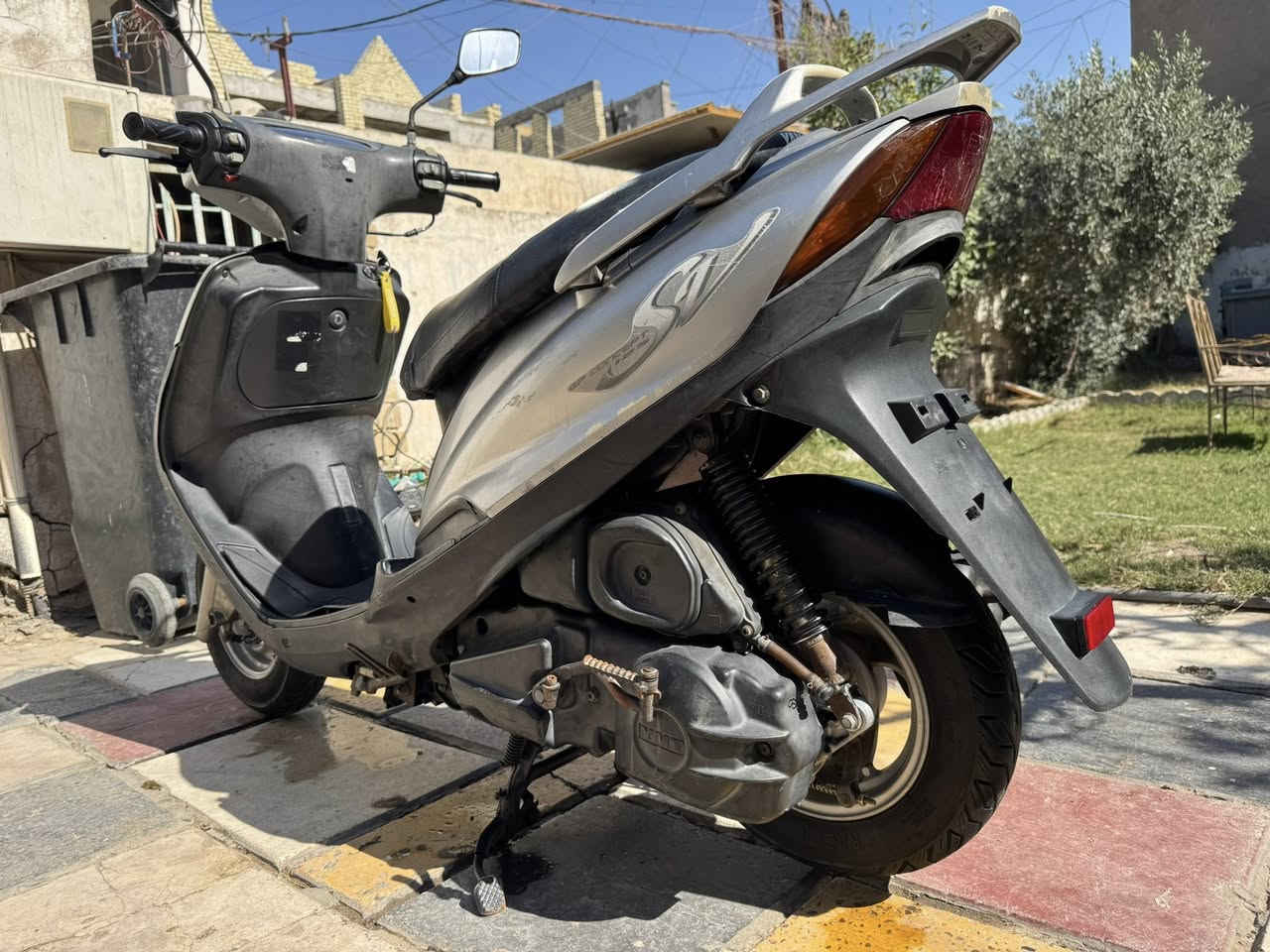 سلام عليكم للبيع ماكس 140بلاديه شرط نضيفه جدا اي نقص مابيه كله شغاله نكره سلف بكل وقت السعر 550وبيه مجال بسيط للاستفسار ***********بغداد حي القاهره
