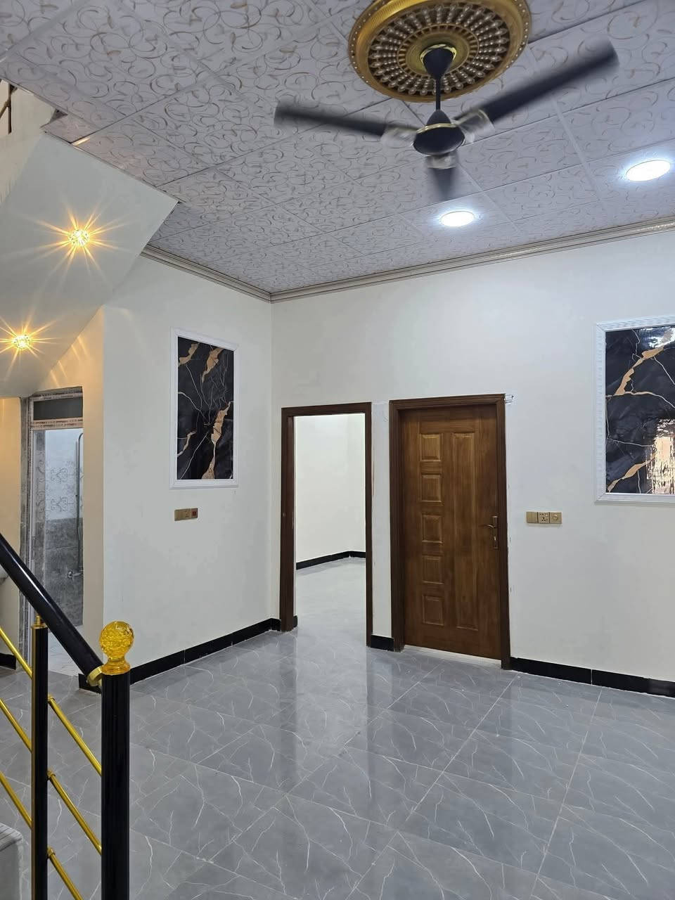 سلام عليكم نعمل للسقوف الثانويه ولديكور  وتغليف الجدران
وسحب المعجون ولاصباغ وبديل الرخام وبديل الخشب 
للستفسار ***********☎️ وات ساب واتصال 

*********** واتس اب واتصال☎️☎️
نعمل كافة مناطق أبو الخصيب ولبصره
