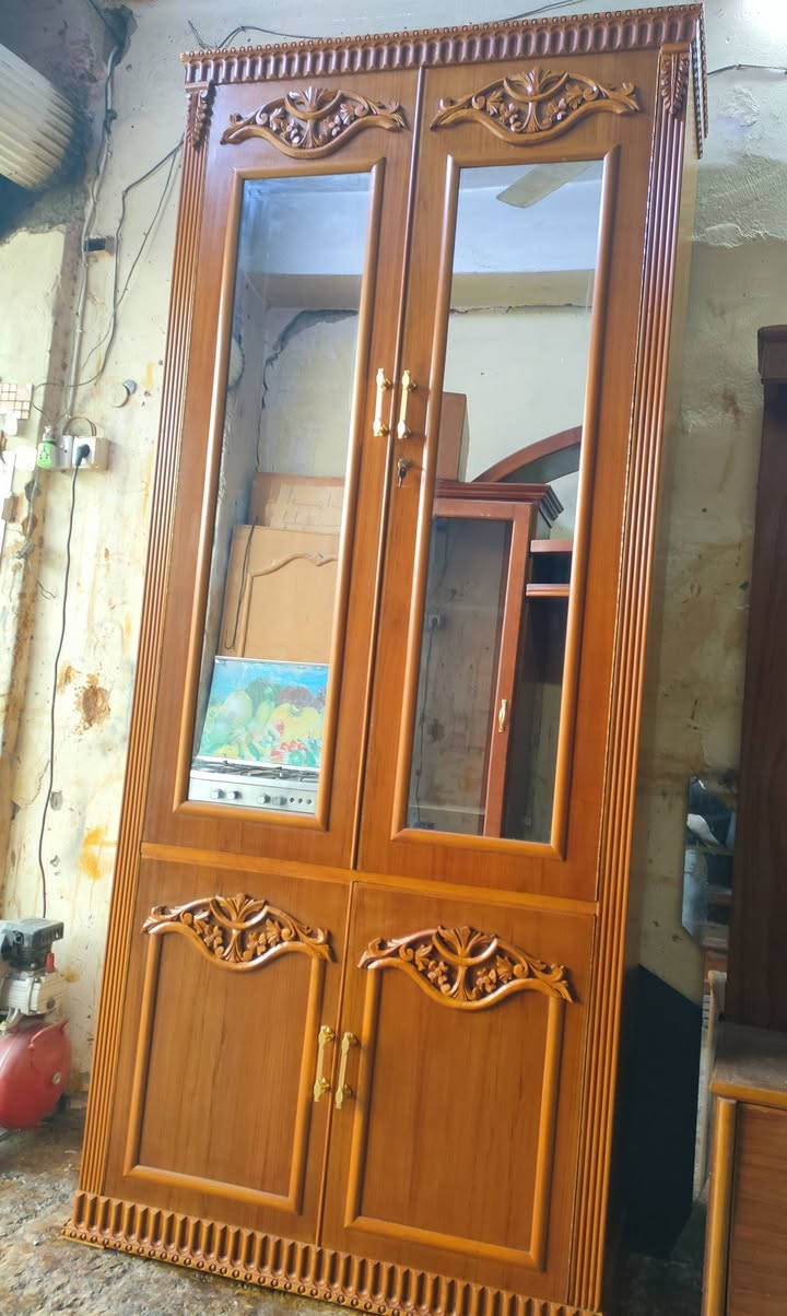 #متابعينا_الكرام 
زاويه ملابس وترهم قنصور بابين ملحق شغل درجة اولى جداً ثقيل توصيه نقش كلو زان صاج خمسه ملم 
#قياسها_255سم الارتفاع #العرض_110سم 
 مستعدون لشراء غرف النوم والقناصير المستخدمة
للاستفسار مراسله الصفحه او الاتصال على  الارقام التالية 
***********📲 واتساب 
***********📲 
📍 العنوان موصل الجانب الايمن دوره الزنجيلي📍
🧡تابعو صفحتنه ليصلكم كل ماهو جديد وحصري🧡
