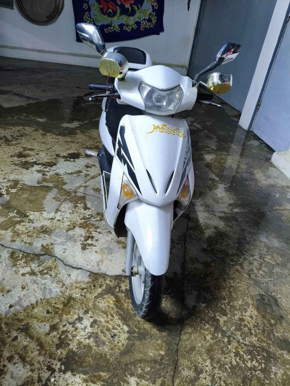 السلام عليكم دراجه للبيع سعر 400 عنوان كركوك حي عسكري رقم***********
