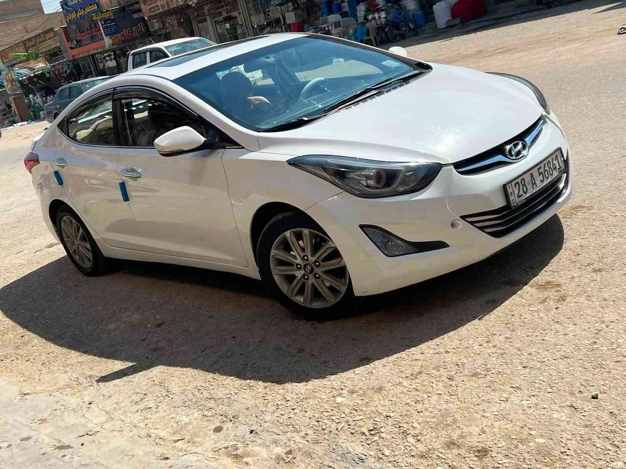 سلام عليكم 
النترا مديل 2016 فول السياره فتحه مكينه 1800 كير مكينه حداديه تبريد كله جديد السياره بيه صبغ عام أكفلك اياه من الكص وحوض الشاصي اللغد  
مكان السياره بالنجف السعر 92 و بيه مجال
الرقم ***********
