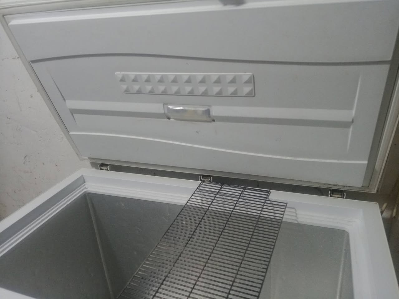 للبيع 
الفلوجة--- النساف 
***********
السعر 550
نضافه فول  استخدام قليل
