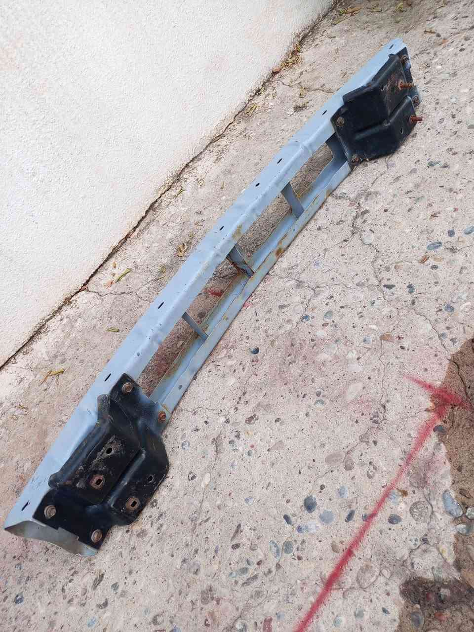 للبيع برانكيت دعاميه كلايزر امامي السعر ٢٠ الف مكاني موصل الايسر 
***********
