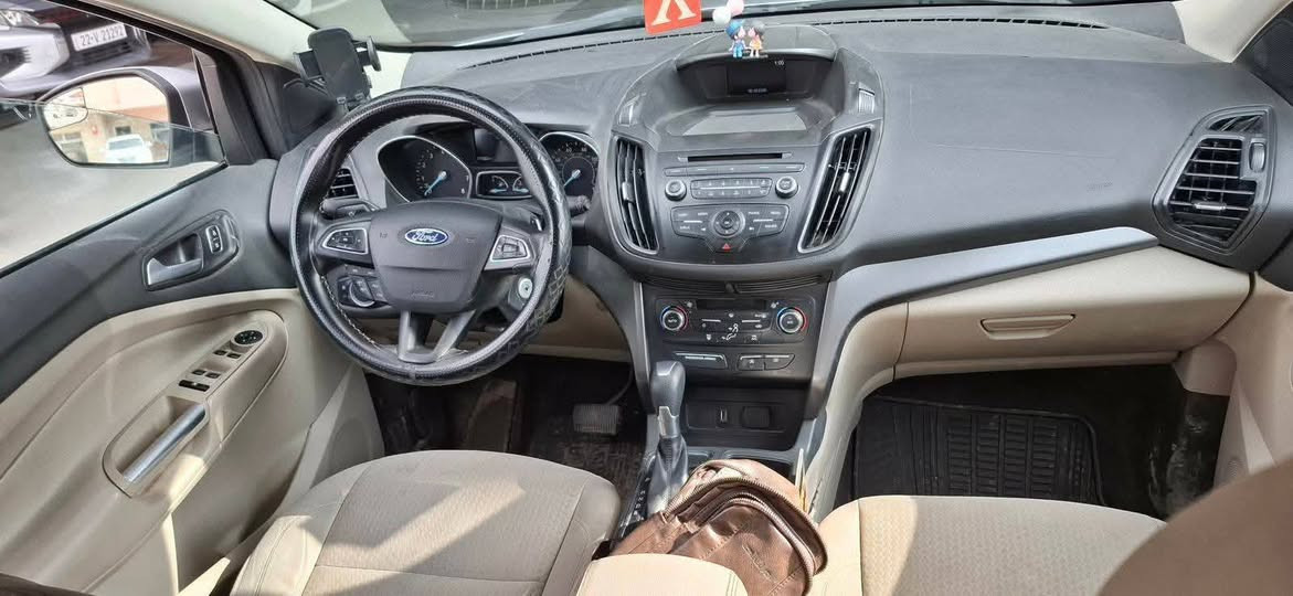 🔥 تحطيم الأسعار... أقوى فرصة للمشتري! 🔥
🚗 فورد اسكيب SE 📅 موديل 2017
✅ محرك 1500 تيربو ✅ 4 سلندر ✅ دبل أكسل ✅ رقم أربيل جديد ✅ المالك الشرعي من الموصل ✅ السيارة بدون صبغ، فقط الدعامية الأمامية ✅ الإيرباكات شرط ✅ كير، محرك، وتبريد شرط ✅ لا صرف ولا نفخ ✅ تعديل بارد قبغ بسيط بالصندوق الخلفي ✅ شرط التحويل أو الوكالة
💰 السعر: 88 ورقة 📌 بيها مجال  الطيبين، عدا الدلالية.
ℹ️ ملاحظة: السيارة ليست باسمي، وإنما معروضة عندي للبيع، وأستلم عمولة بعد الاتفاق بين الطرفين فقط.
📍 مكان السيارة: الموصل 🤝 أواجهك مباشرةً مع المالك الشرعي لإتمام البيع بكل شفافية.
للاستفسار أو المعاينة، راسلني على الخاص.

للاستفسار الاتصال 
☎️***********
☎️***********
☎️*********** موصل, نينوى
