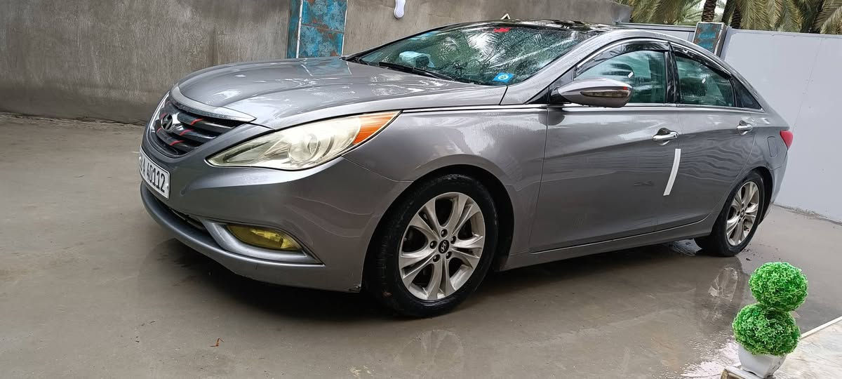 سلام عليكم
سوناتا 2012 أمريكي
حادث جاملغ امامي 
تدفئه تبريد فتحه بانوراما 
محرك 2400 جي دي اي
سنويه لل2030 بأسمي
رقم بابل دولي سياره كامله ومكفوله من اصوليات سعر 97
مكان سياره كربلاء
مكلف بلنشر
***********
