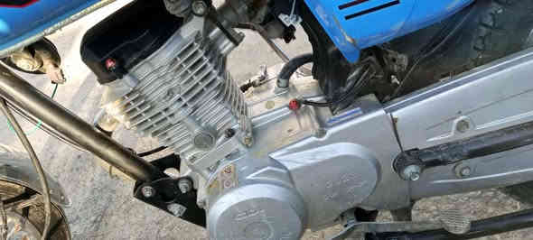 مو شراي لا يتصل 
عمي سلام عليكم شباب دراجه موديل 23 دراجه مانقصهه شي كله شغال محرك مامفتوح لا صرف ولا تبخير دراجه اوراق مكاني واسط دبوني سعر600 بيهه مجال حك الجيتك ***********
