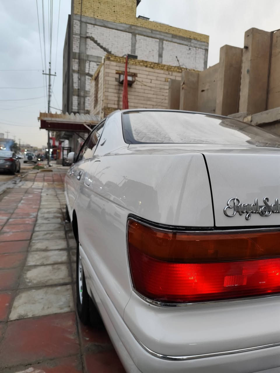 تويوتا بطه ، موديل الفين ،السياره مكفوله من الضربه، نمره بصره،مصبوغة فرن درجه اولى (صبغ تجميلي), تخم تاير+حداديه جديده +كير مكينه جدد+كهربائيات شغاله كلهه ع بلاد،سنتر لوك,اربع بيبان مع الجنطه ,العنوان /ناصريه مركز مدينه +السعر ٦٨ والمو شراي لايكسر بحلال العالم رجائن
***********
