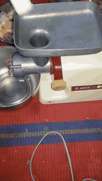 السلام عليكم اخوان مثرامه نشنال نضافه تامه للبيع ١٤٠ الف مع التوصيل 
***********
