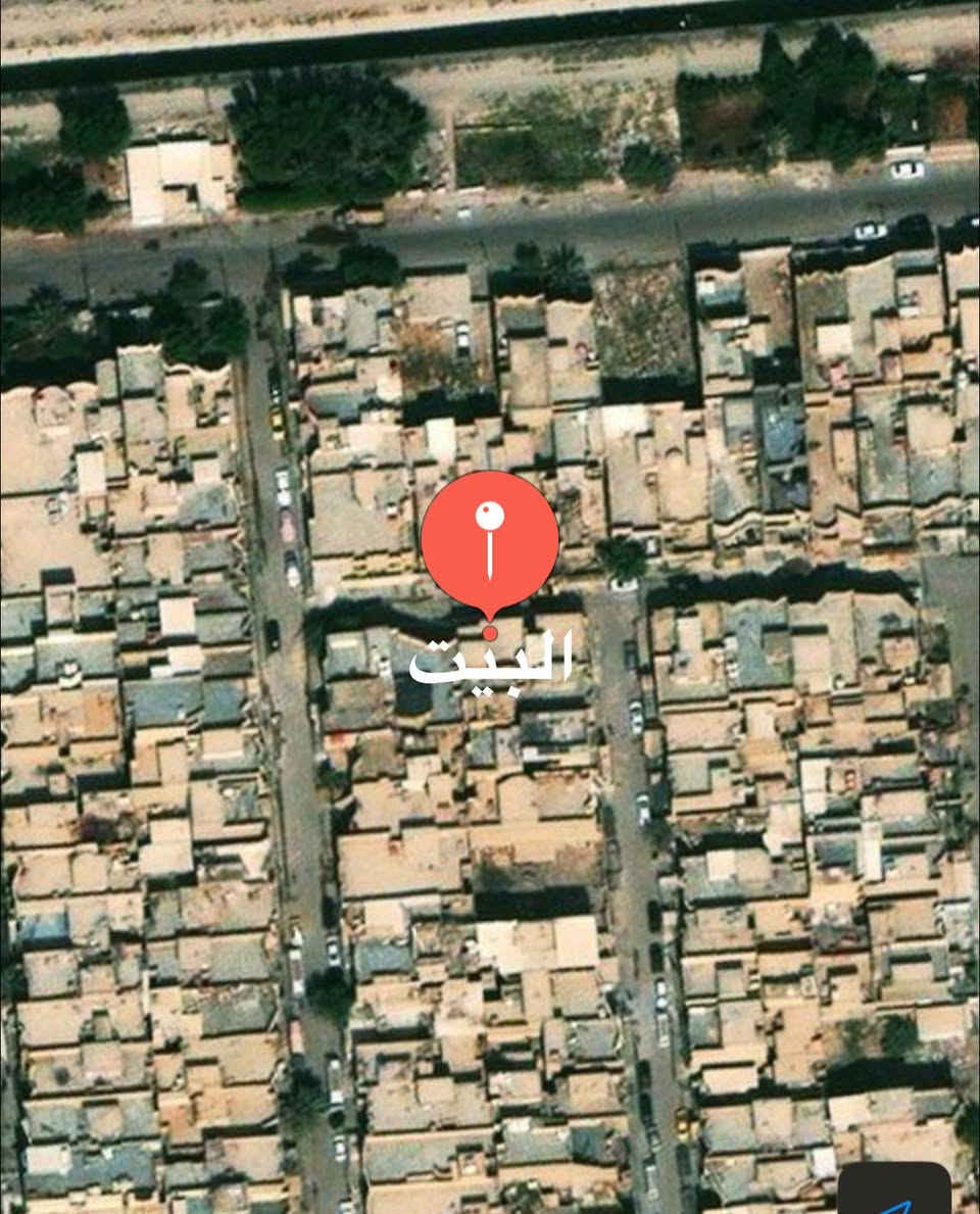 بيت للبيع بالشعلة ام نجم نهاية شارع سالم  75 متر واجه 10 بصف الركن طابق الأول يتكون من استقبال وغرفة وهول ومنور ومطبخ خارجي مع صحيات عدد 2 واحد خارجي واحد داخلي ارضية البيت بورسلين أسباني والطابق الثاني يحتاجلة ارضية وبياض وكهربائيات بي بناء غرفه على طول البيت تنقسم اتصير غرفتين كبار  حولي بالنص  + صحيات 
 محجر كامل من الأول للثالث صاعد بيتونه كامله شتايكر سطح كامل شتايكر 
***********
