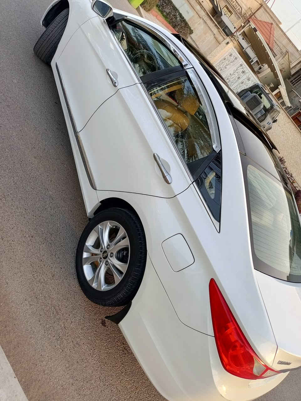 سوناتا 2011 شركة العامة بونرامه
بيهه قطعتين صبغ 

كير ومكينه كفاله 

صدر أمامي خلفي كفاله 

تدفئ تبريد كله جاهز 

كشنات كهربائي 

السياره باسمي 

العنوان بغداد السيديه
السعر ١٢٢ وبي مجال 

الرقم ***********
