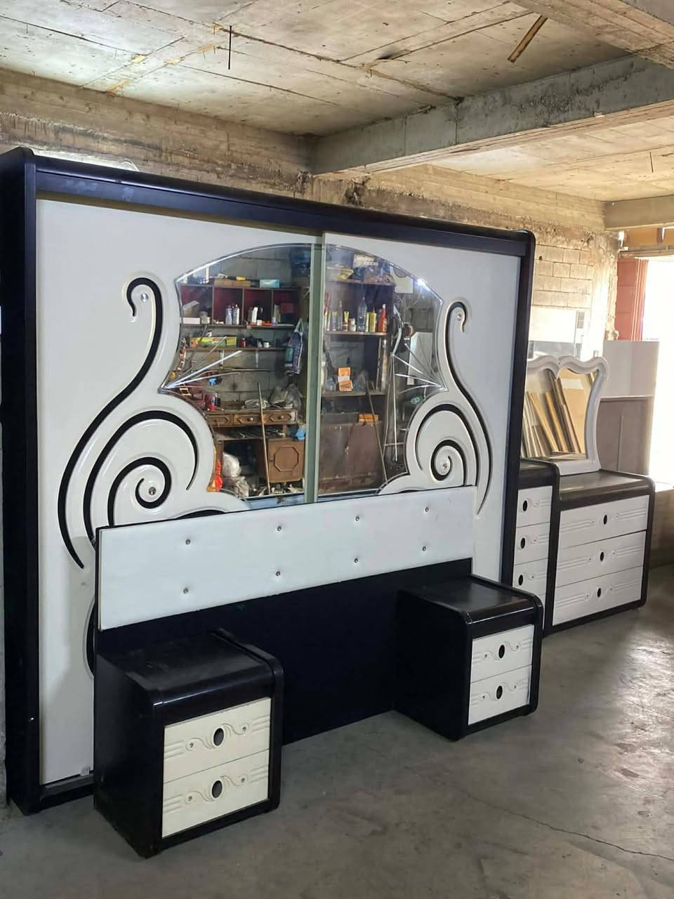 غرفة نوم تركي اخو الجديد 6قطع متوفر توصيل عنوان كركوك
رقم مبايل/***********
