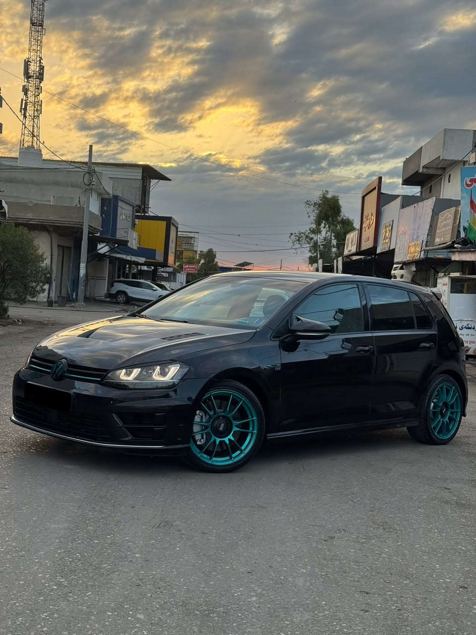 Golf R 2017 stage 2 plas🚀🚀🚀🔥🔥
مواسه فات كه نه دى
فوول مواسه فات بس بى پانوراما
وه كوده سكارى سه ياره كه كامل ده سكاريا
نمونه :
1 كوله رى له سه ره
بؤزووساردكرنه وه ى مه كينه
2 داونياپي له سه ره بؤكَه وره كردنى سه وتى كَزوزى
سه ره كه وه خؤشكردنى ده نكَ
3 تؤربؤى بؤكؤراوه ماركه ى له سه ره
4 نؤزلو پلاك APR له سه ره ف
تايه وويلى ماركه ى OZ له سه ره به جوانترين ره نكَ
بؤنيت كاربؤن فايبه ر له سه ره
تيبينى:سه ياره كه ويلى oZ له سه ره به جواترين ره نكَ
وه سه ياره كه دووپارجه كليرى هه يا جاملغ وده ركَاى يشته وه ى سكن
تكايائه كَه ر مووشته رى نى يان لى نازانى سه رمان مه يى شينه
زماره ى مؤبايل :*********** وه تساب
165$سحرى
