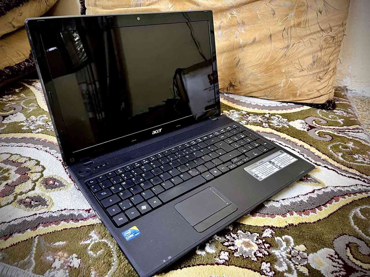 السلام عليكم
جهاز لابتوب acer
RAM 6GB 
HARD HDD 500GB 
المعالج Intel Core i3 M 370
كرت شاشة خارجي AMD Radeon HD 6300M
شاشة حجمها 15.6
بطارية تقاوم تقريبا من نص ساعة الى ساعة حسب الاستخدام
معاه شاحنة اصلية
معاه وندوز اصلي 
السعر 150 الف 
المكان الموصل الجانب الايمن


**إذا كنت صاحب هذا الإعلان وتريد حذفه لأي سبب، رجاءا أرسل رسالة إلى الدعم الفني**