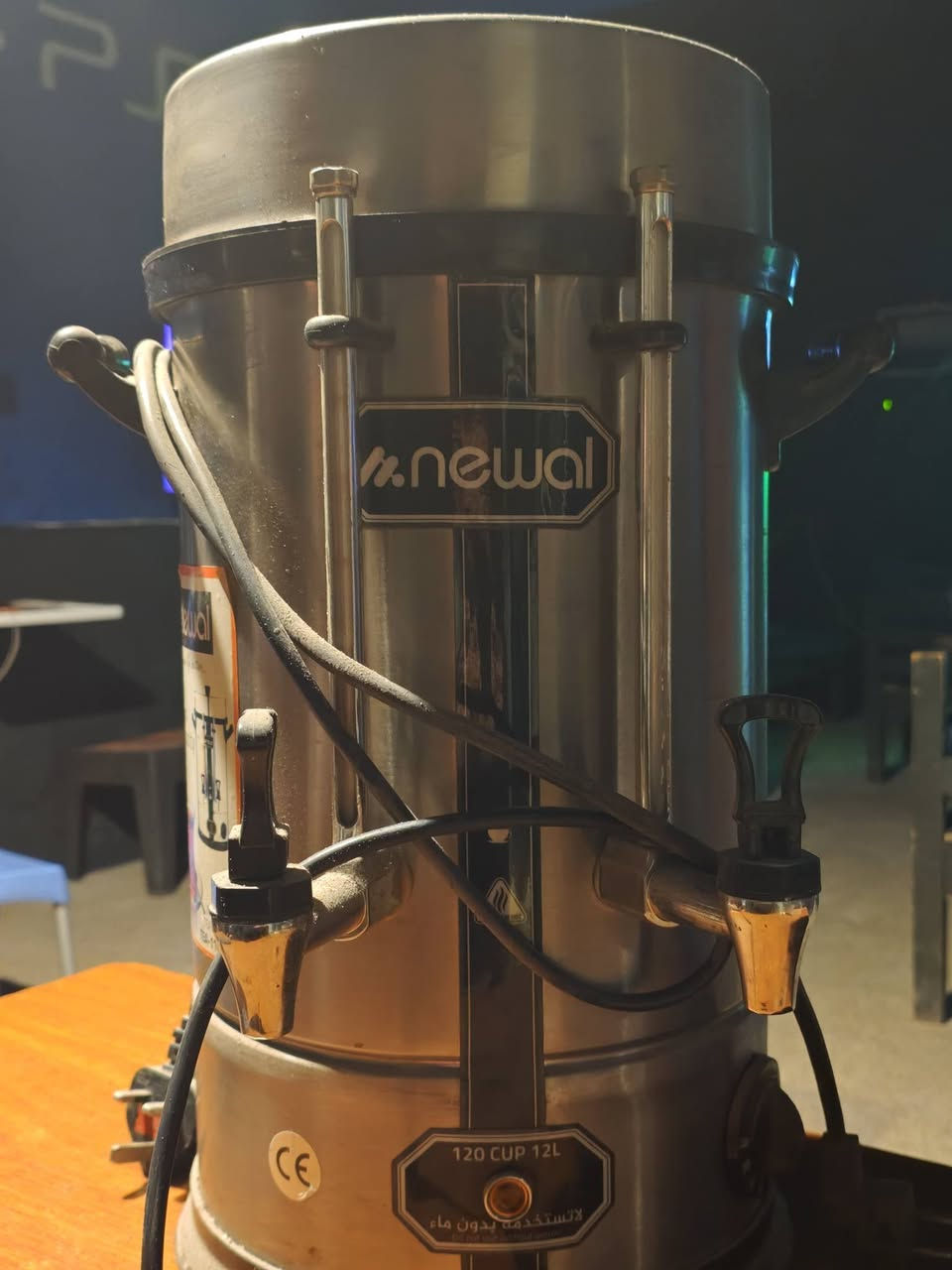 للبيع سماور شاي كهربائي 
120 كوب 
السعر خاص 
جديد مامستعمل كثير نظيف جدا


**إذا كنت صاحب هذا الإعلان وتريد حذفه لأي سبب، رجاءا أرسل رسالة إلى الدعم الفني**