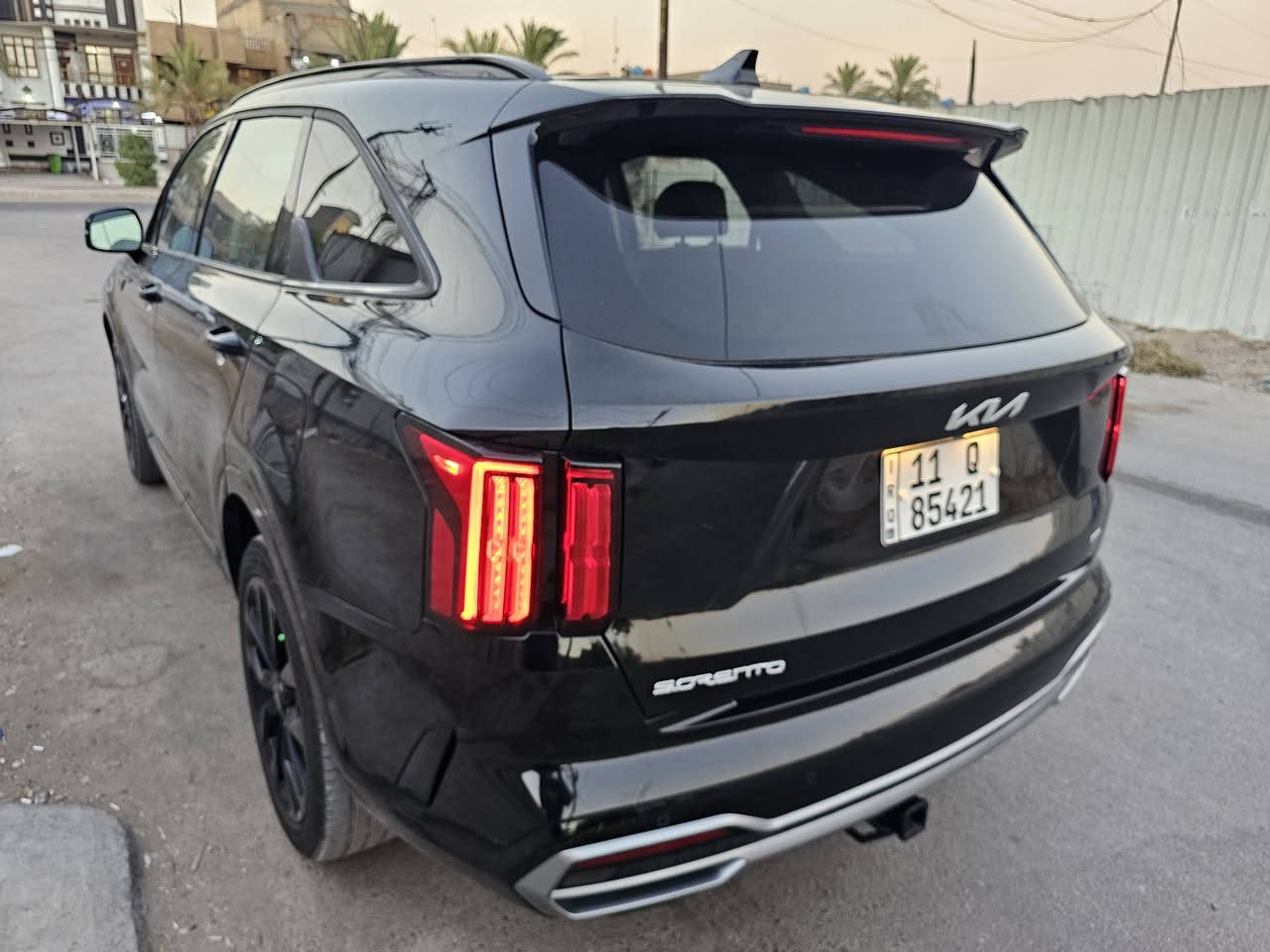 سورنتو موديل ٢٣ SX رقم بغداد ماشية ٣٧ الف 
مكان السيارة بغداد حادث بنيد وجاملغ نفس بون .
السعر ٢٠٠
***********
