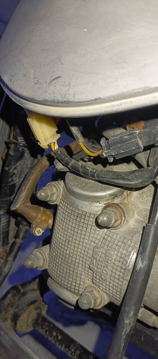 دراجه نضيفه شوفت عينك كهربائيات كامله مكمله 
ناقصه بس سلف.. بس تجي وتركب 
مكينه شوفت عينك بلادي ماملعوب بيه 
 مكفوله كفاله عامه من كلشي 
سعر 750 وبيه مجال 
***********
