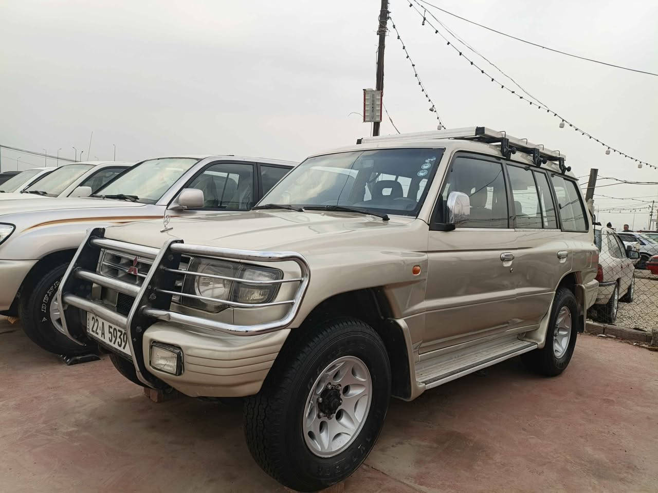 باجيرؤمؤديل 2000سياره يه كى زؤر جوانه كيرومه كينه ى به شه رته كيرى تؤماتيكه ده بل اكسله جام كاره بايه ره قم اسليه مكينه ى شه ش بستؤنه 3000له سه ره ته بريده عيزام بوايه غه لؤجوانى بى ليدران تعول به شه رته سعر 83$::***********شوين هه ولير أربيل, العراق
